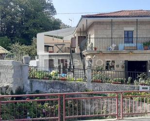 Exterior view of Country house for sale in A Merca    with Private garden, Terrace and Balcony