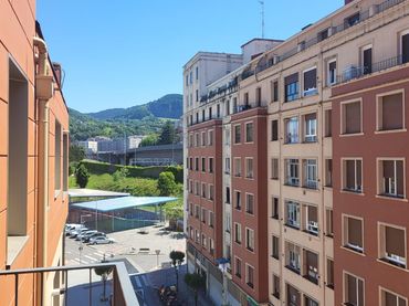 Wohnung mit Balkon zum Verkauf in Basurtu - Zorrotza