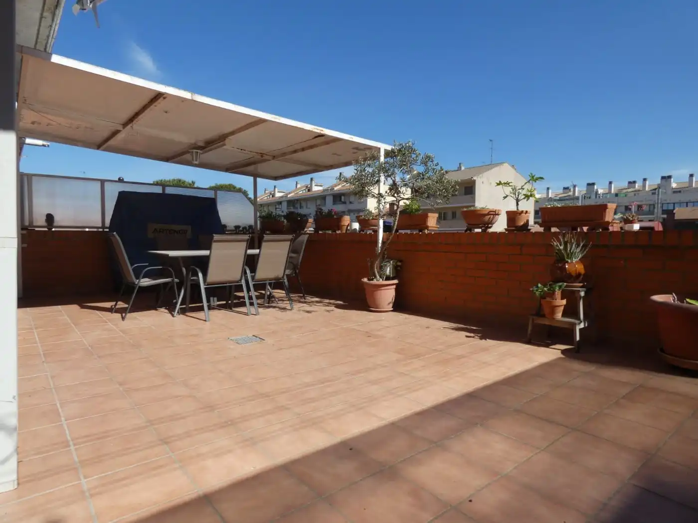 Terrasse von Wohnung zur Miete in Utebo mit Heizung, Terrasse und Abstellraum
