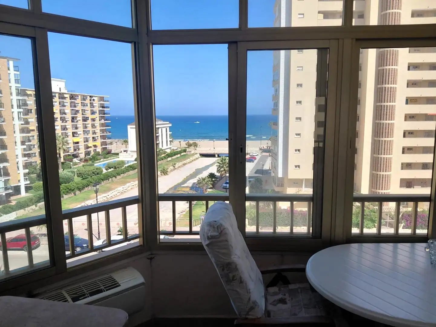 Habitación de Piso en venta en Fuengirola con Terraza, Alarma y Piscina comunitaria