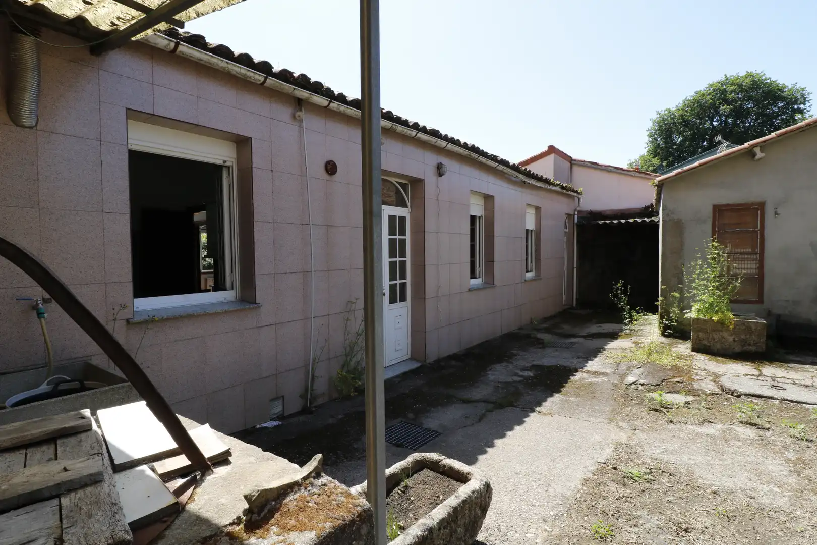 Vista exterior de Casa adosada en venta en Curtis con Calefacción, Jardín privado y Amueblado
