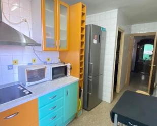 Kitchen of Flat to rent in  Granada Capital  with Terrace and Balcony