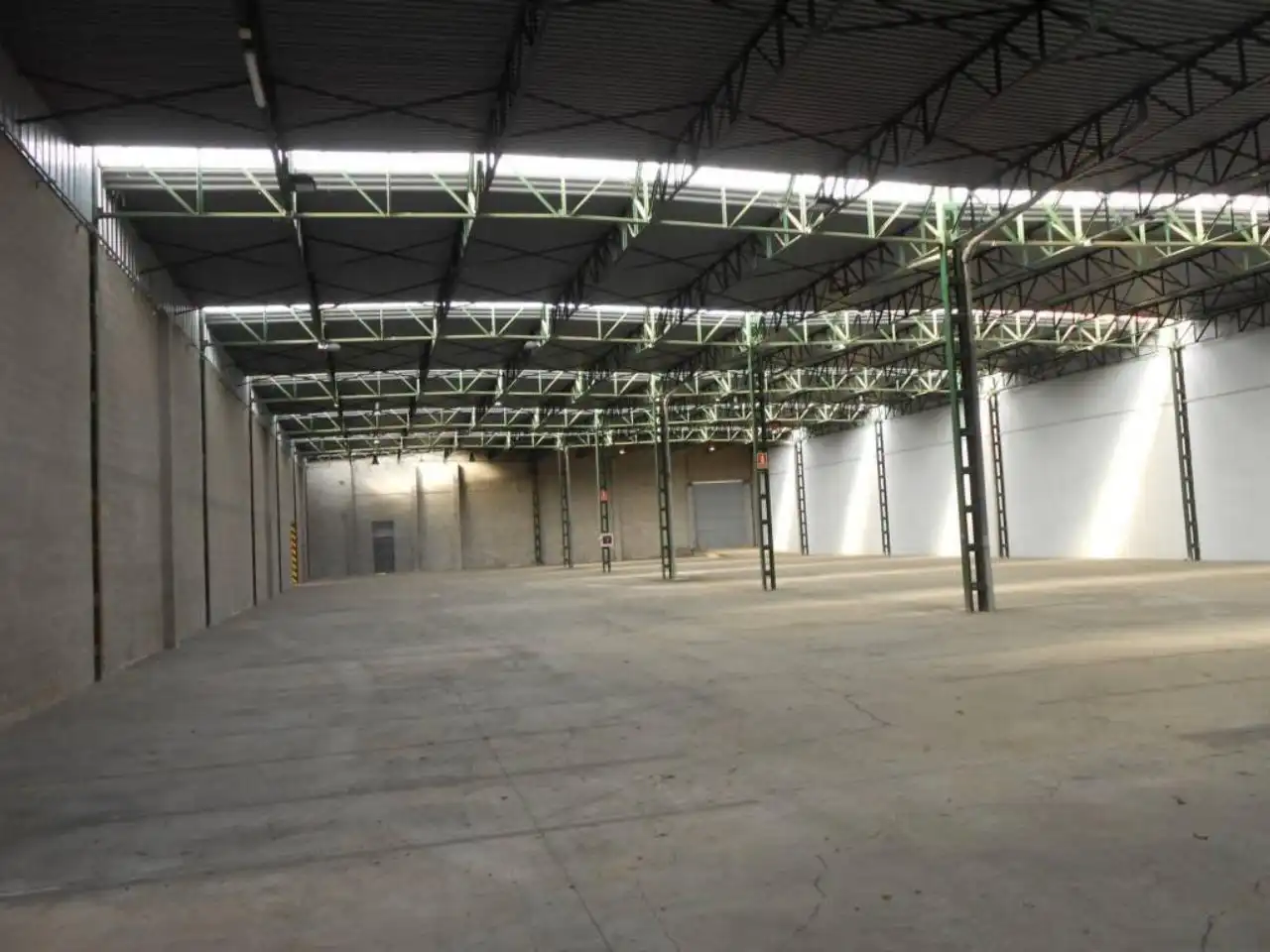 Industrial building to rent in N-2, imagen 3