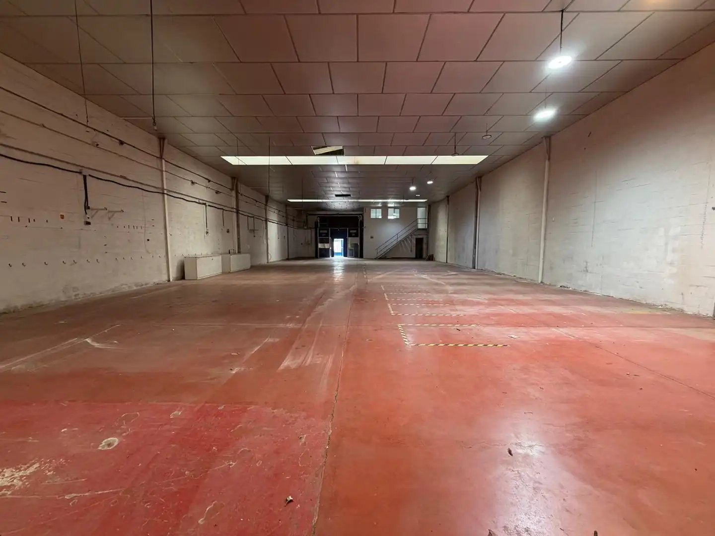 Nave industrielle à louer à Calle Calle Esteban Salazar Chapela