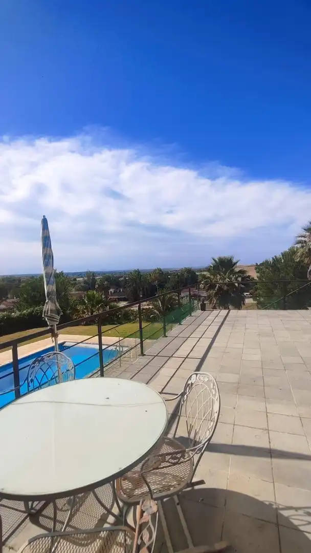 Terrassa de Casa o xalet en venda en Badajoz amb Aire condicionat, Calefacció i Jardí privat