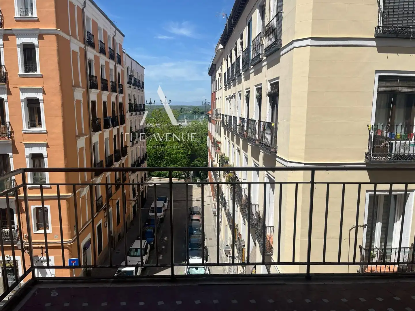 Exterior view of Flat for sale in Madrid  with Heating