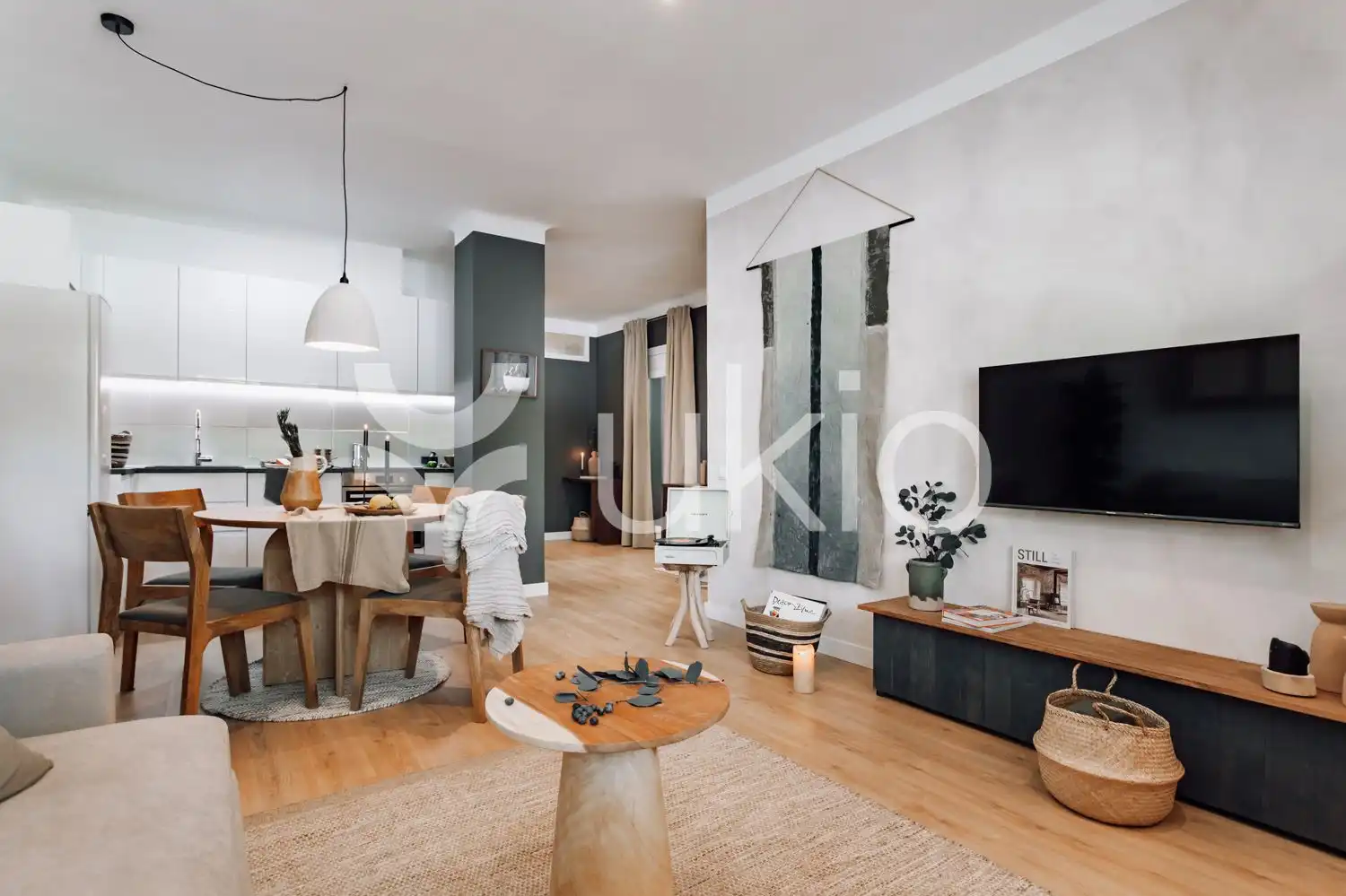 Sala de estar de Apartamento de alquiler en Barcelona con Aire acondicionado, Calefacción y Amueblado