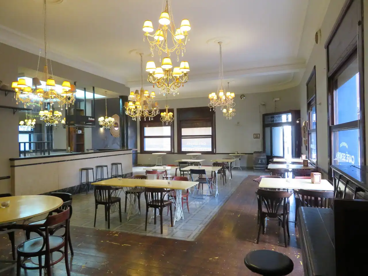 Business premises for sale in Ondara