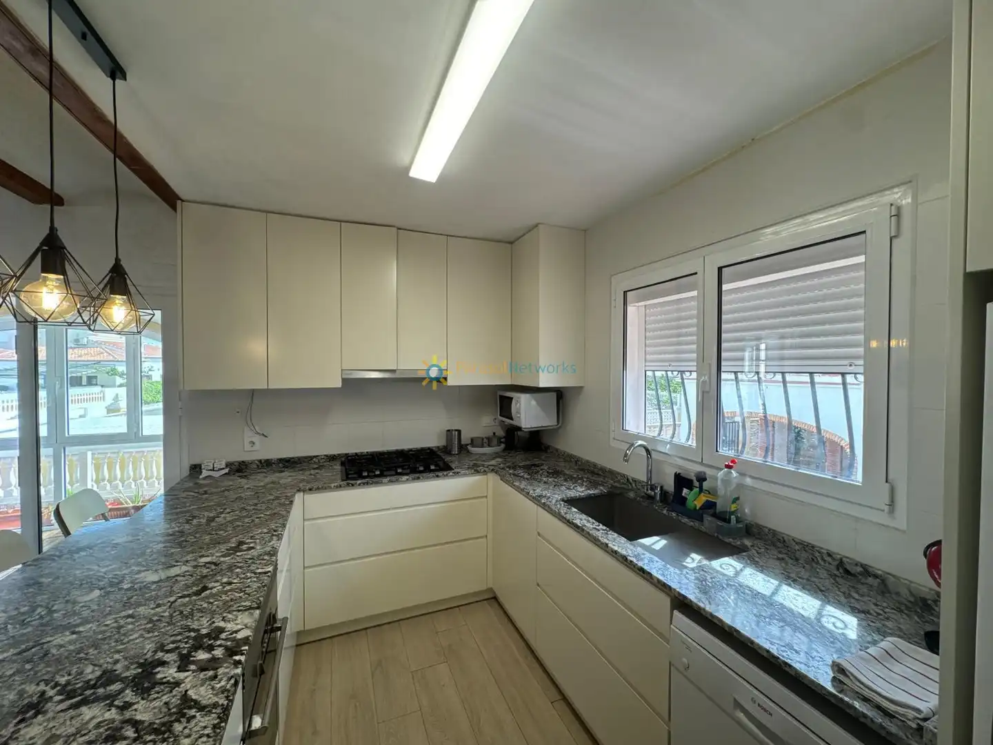 Kitchen of Houses for rent in Oliva  with Terrace, Furnished and Oven