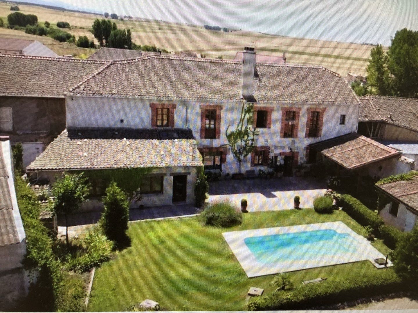 Jardí de Casa o xalet en venda en Muñoveros amb Calefacció i Piscina