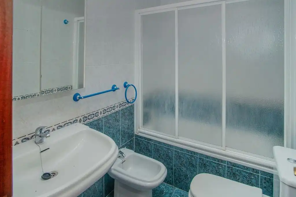 Badezimmer von Wohnung zum Verkauf in O Barco de Valdeorras   mit Abstellraum