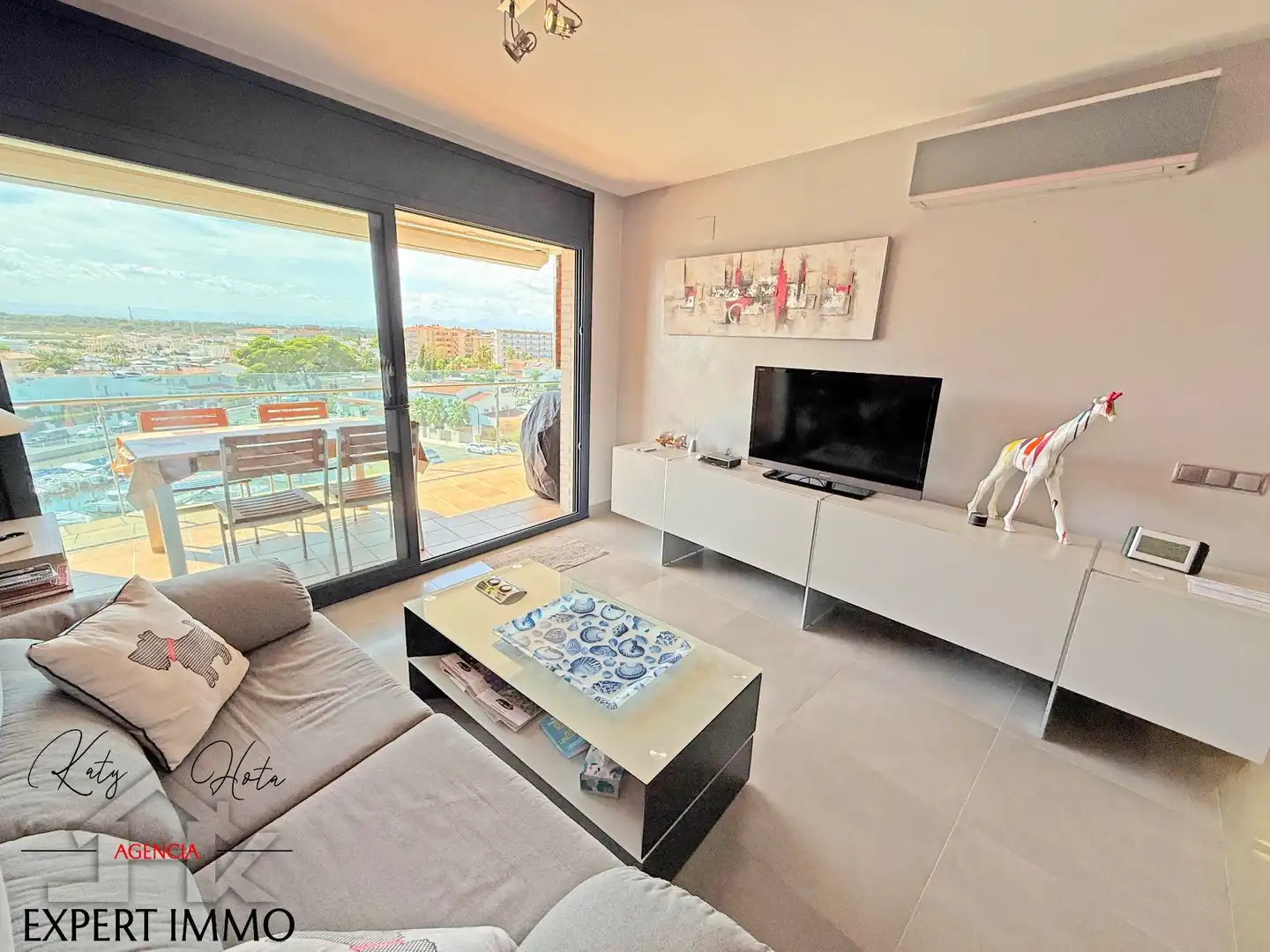 Sala de estar de Apartamento en venta en Roses con Aire acondicionado, Calefacción y Terraza