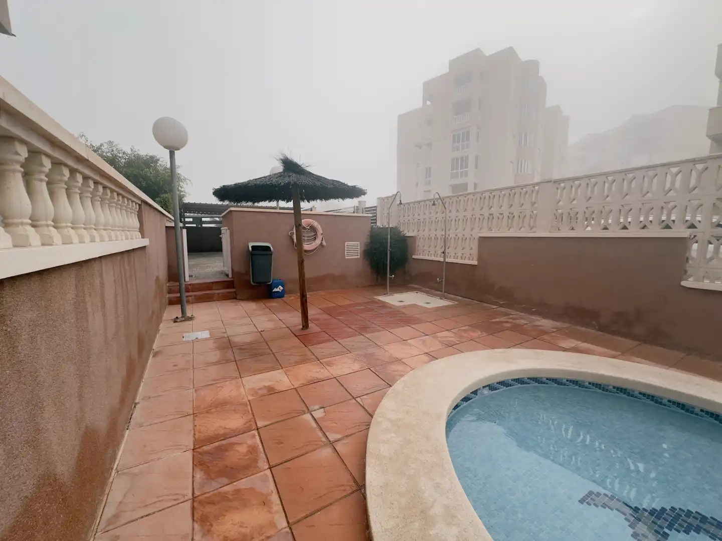 Piscina de Apartamento en venta en Elche / Elx con Aire acondicionado, Terraza y Amueblado
