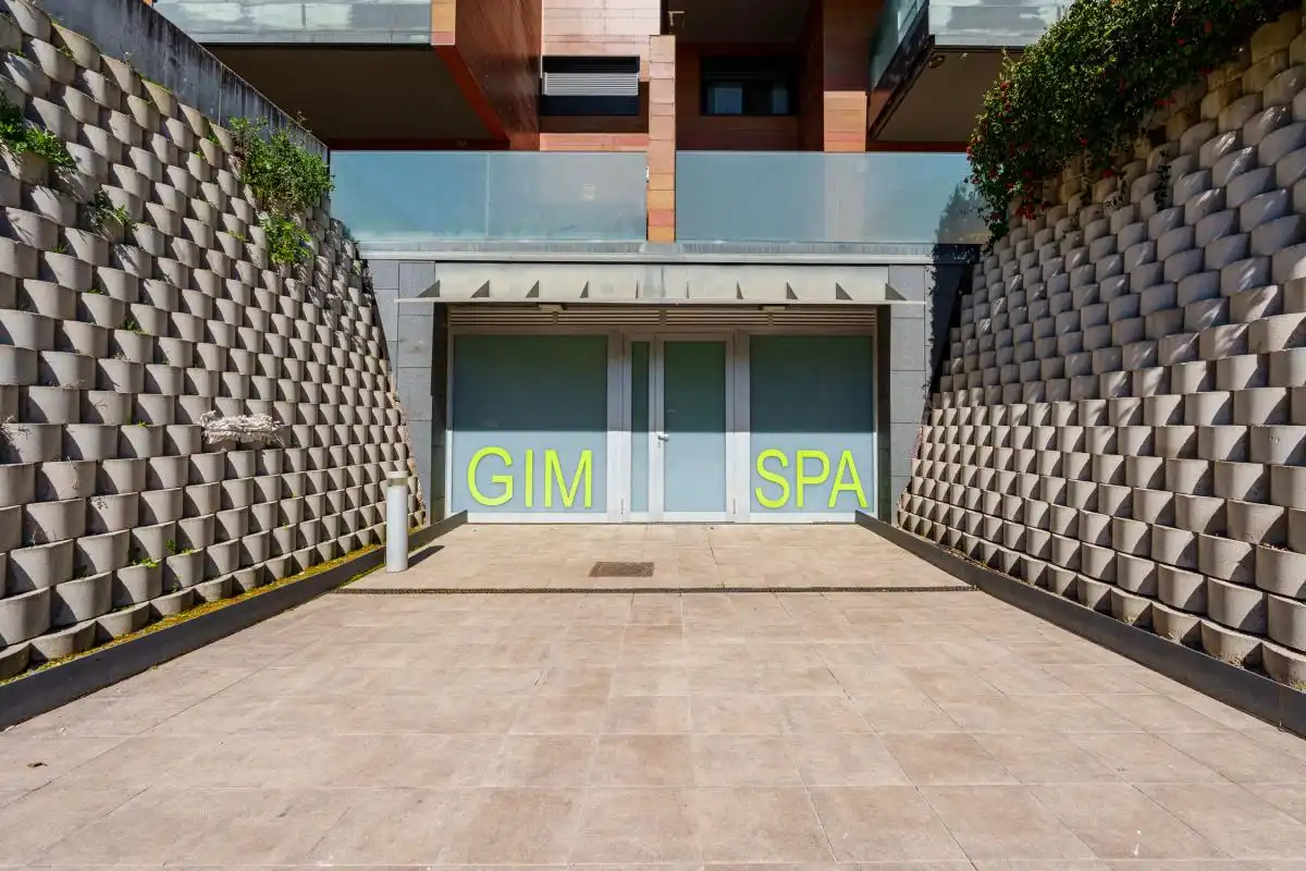 Vista exterior de Piso en venta en Pozuelo de Alarcón con Aire acondicionado, Calefacción y Jardín privado
