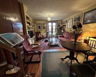 Duplex for sale in MARIANO DOMINGUEZ BERRUETA, Casco Antiguo