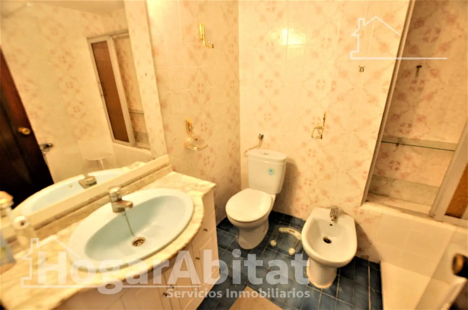 Bathroom of Flat for sale in Poblats Marítims