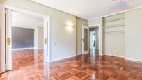 Flat to rent in  Madrid Capital  with Air Conditioner, Heating and Parquet flooring