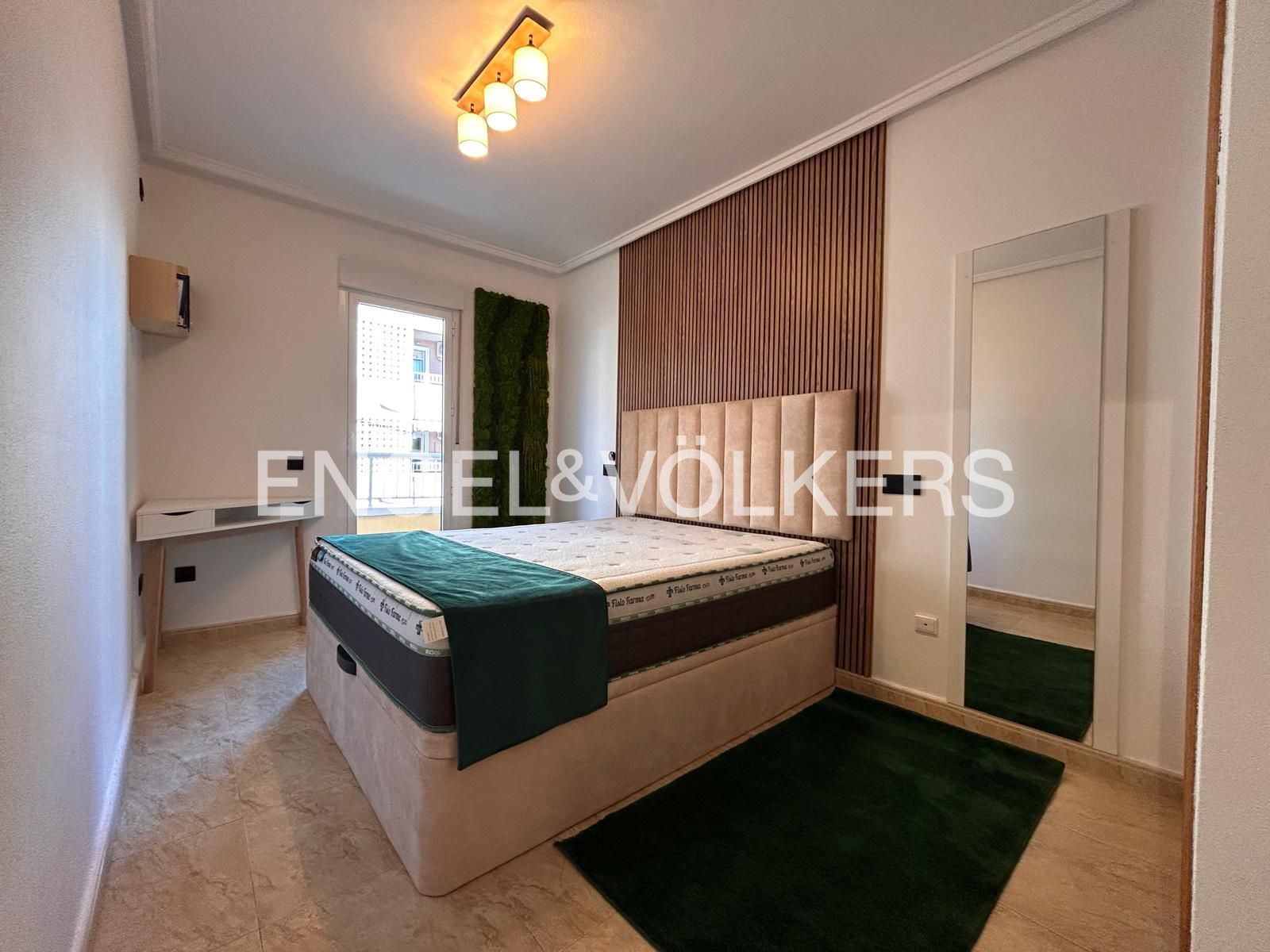 Dormitori de Pis en venda en Torrevieja amb Aire condicionat, Calefacció i Moblat