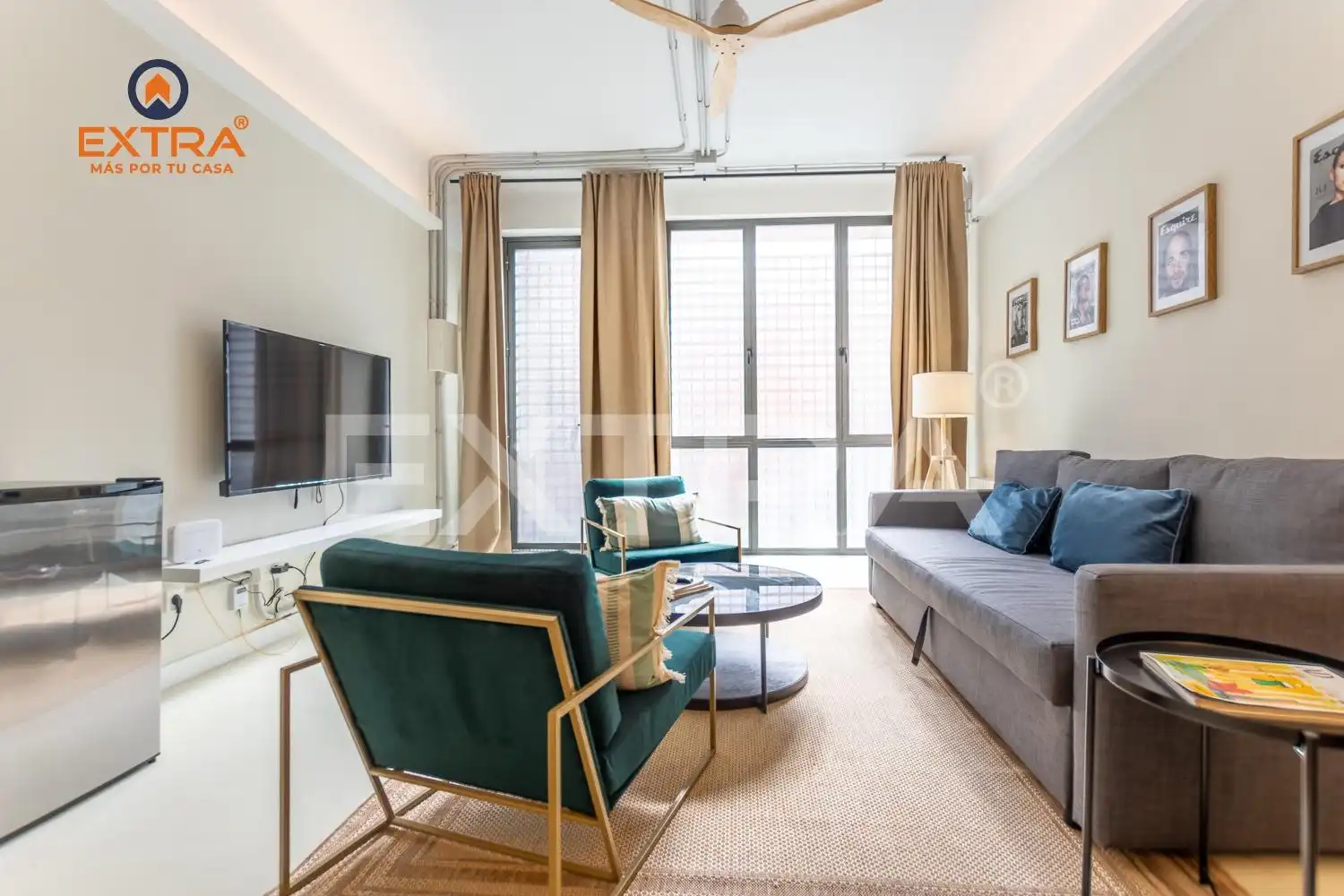 Living room of Flat for sale in Madrid  with Furnished
