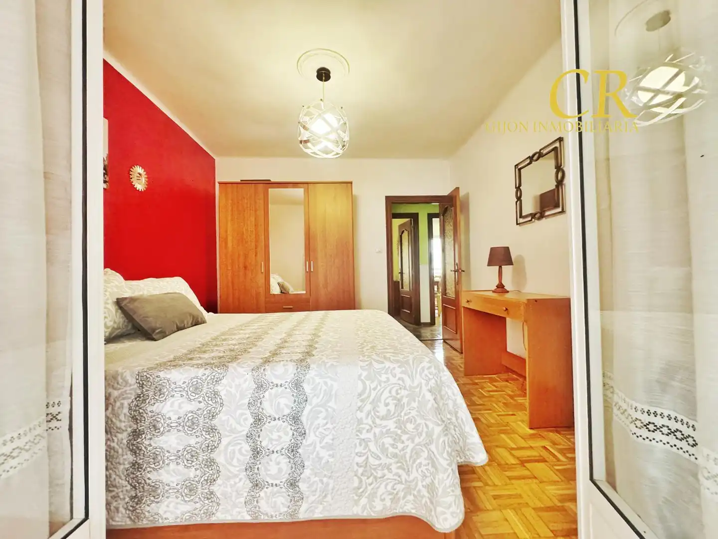 Habitación de Piso en venta en Gijón  con Calefacción, Terraza y Amueblado