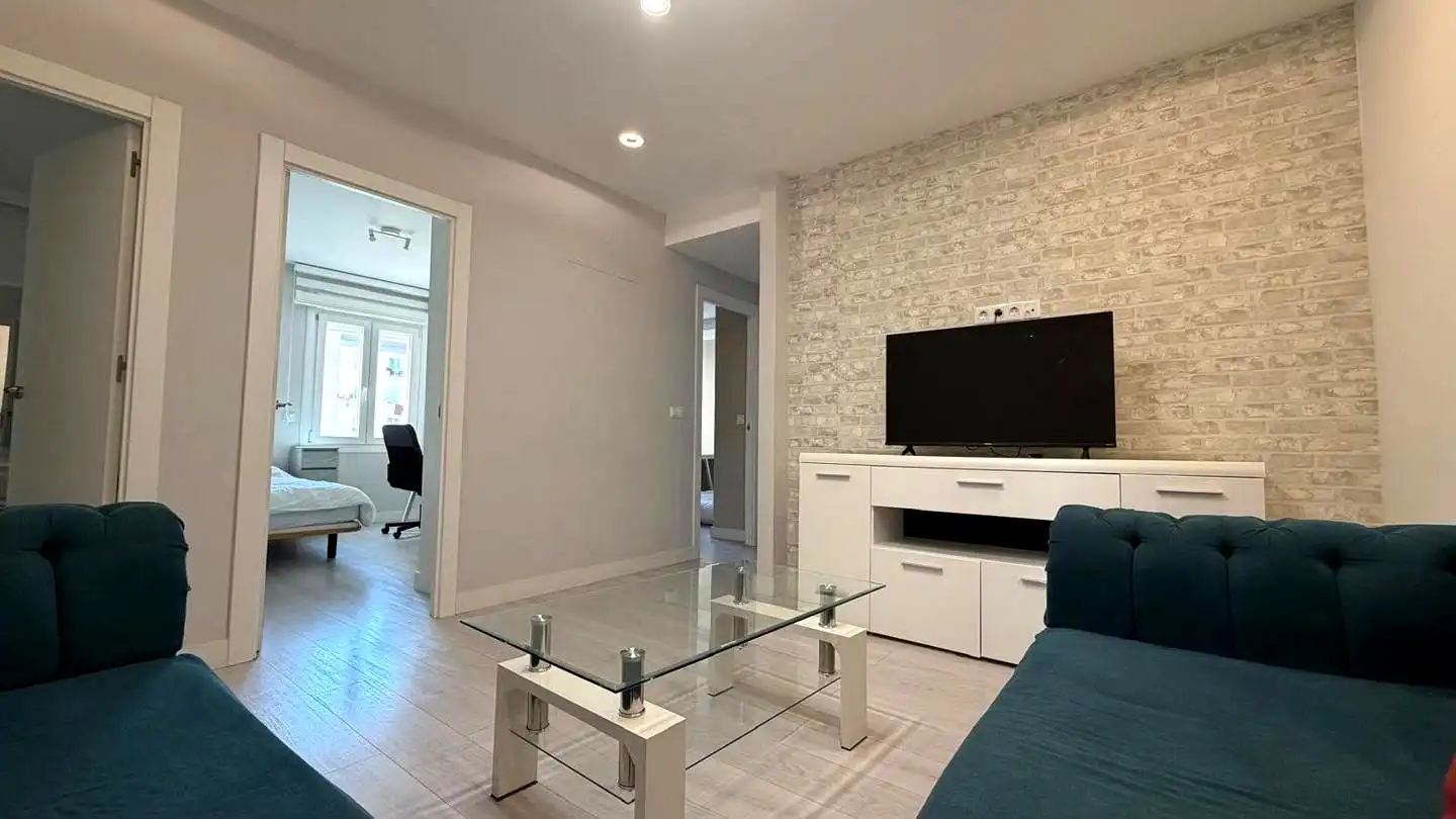 Sala de estar de Piso en venta en  Logroño con Calefacción y Amueblado