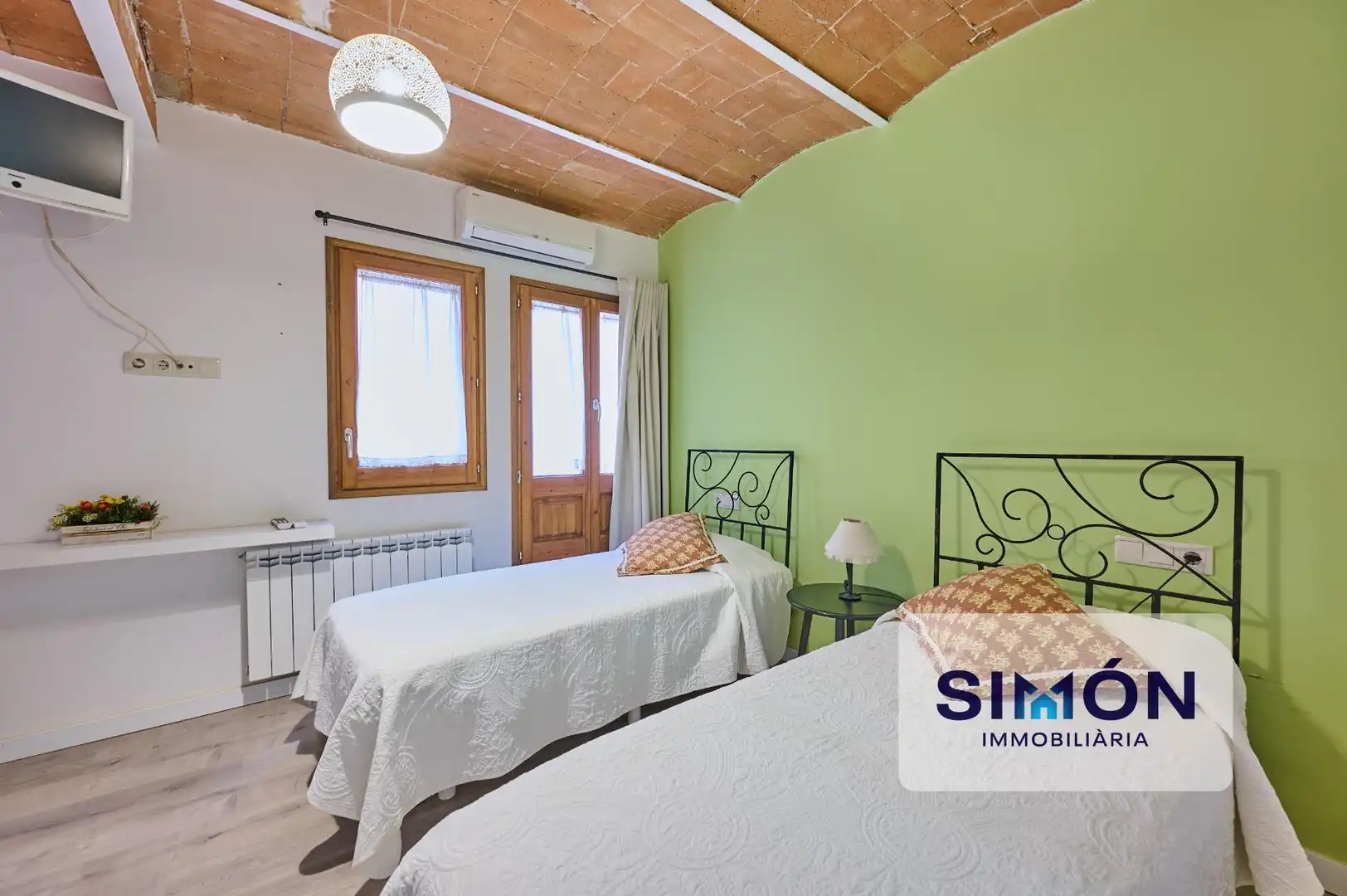 Habitación de Finca rústica en venta en Casserres con Aire acondicionado, Calefacción y Terraza