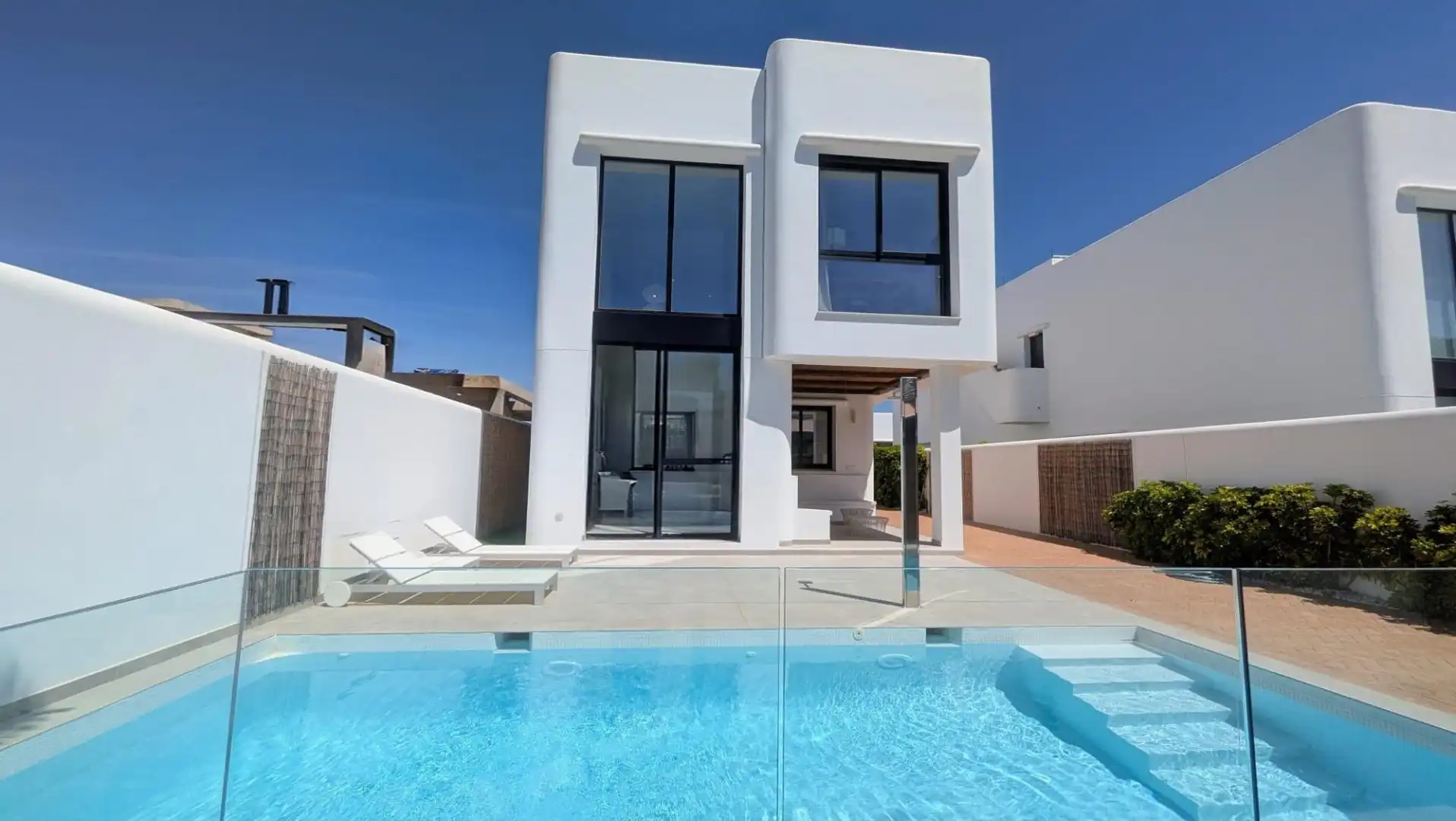 Exterior view of Houses for sale in L'Alfàs del Pi  with Air Conditioner, Heating and Terrace