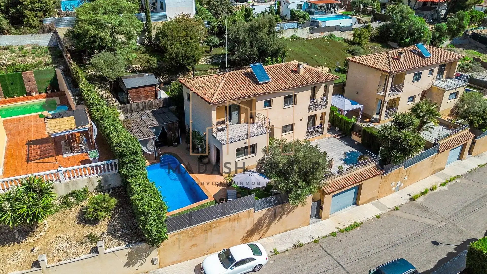 Chalet con piscina en venta en Carrer VIA LACTIA, imagen 78