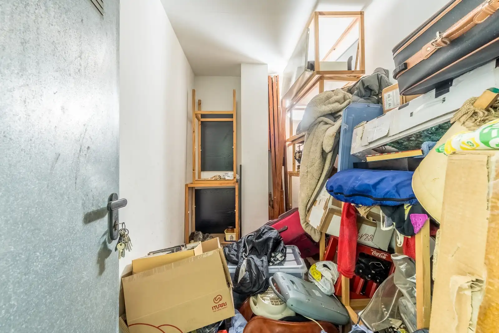 Piso en venta en Calle las Encinas, Matillas - Californias