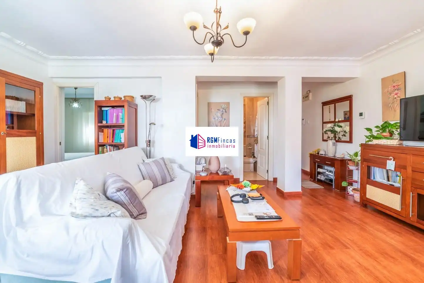 Living room of Flat for sale in Sevilla