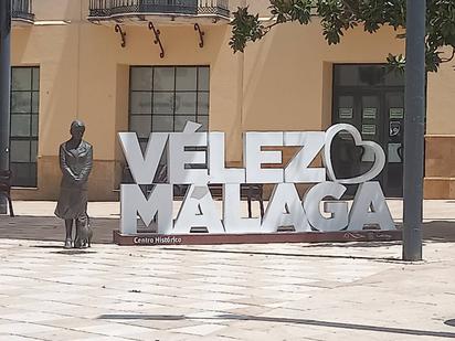 Vista exterior de Pis en venda en Vélez-Málaga