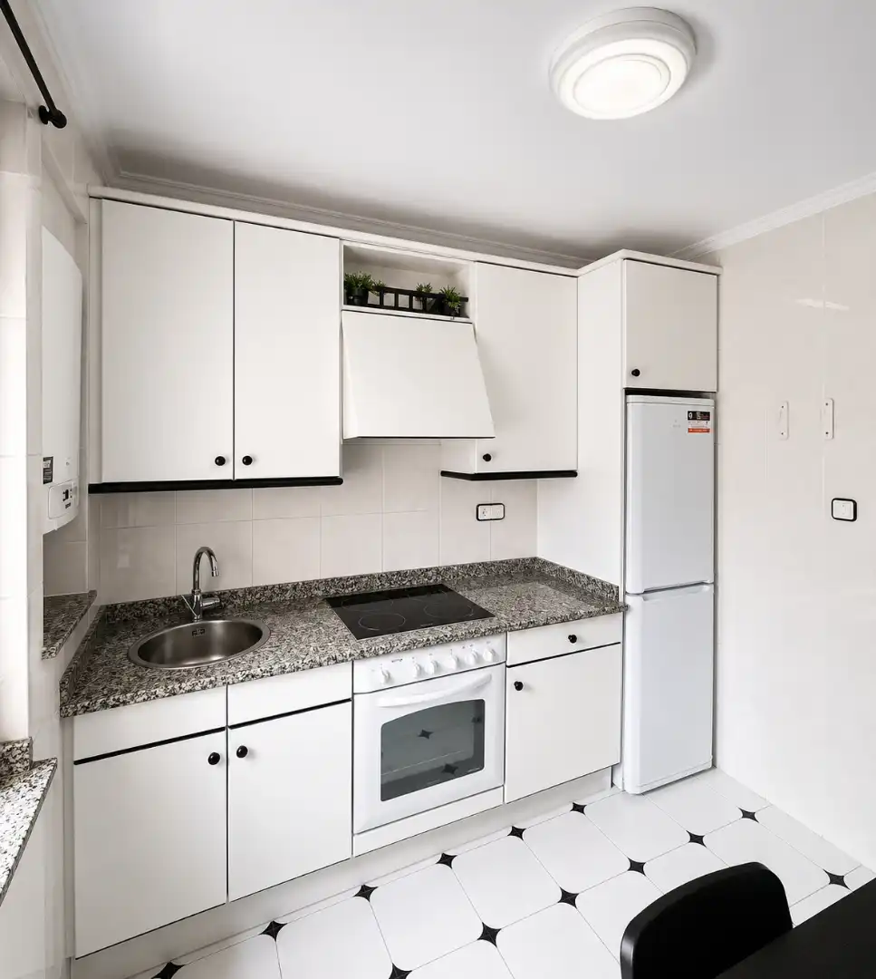 Cocina de Piso de alquiler en Santander con Calefacción, Amueblado y Horno