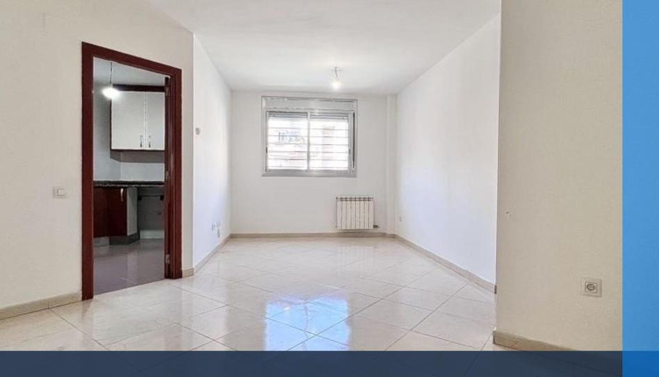 Photo 1 of Planta baja to rent in Roc Blanc, Barcelona