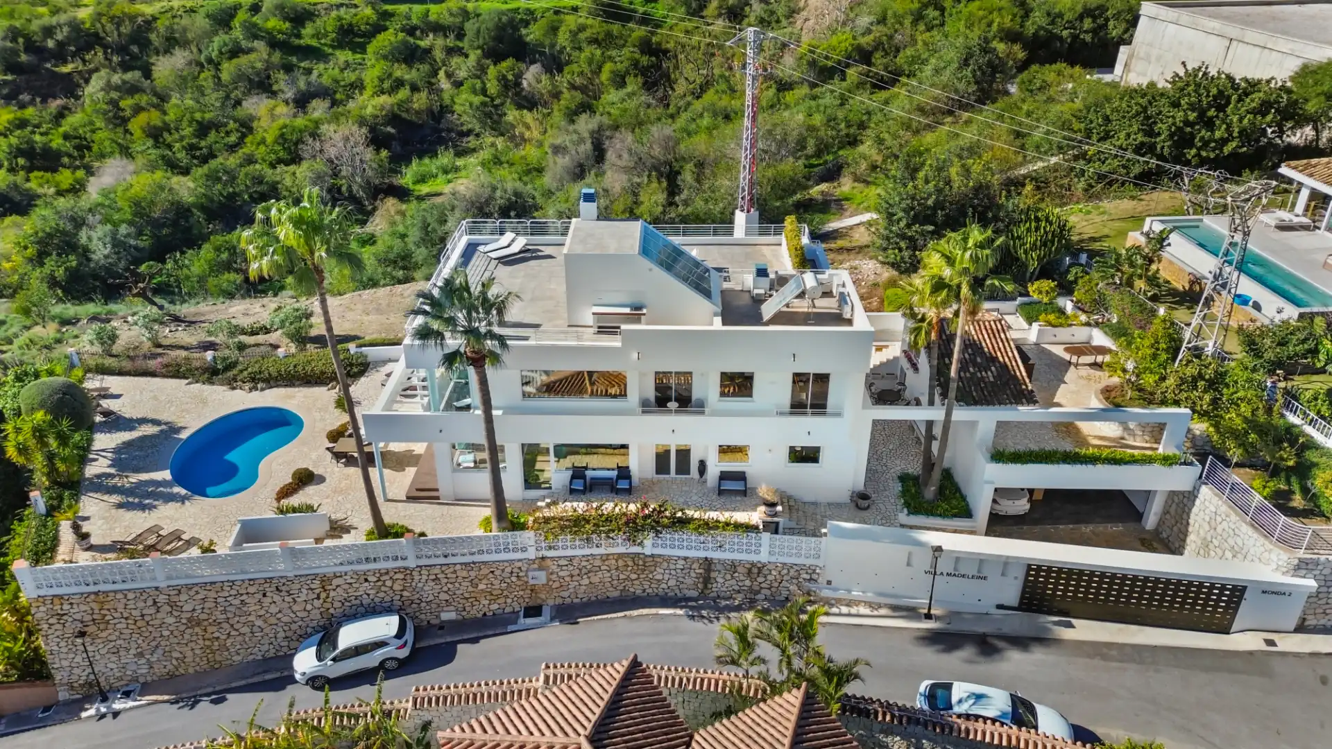 Vista exterior de Casa o xalet en venda en Benalmádena amb Aire condicionat, Calefacció i Jardí privat