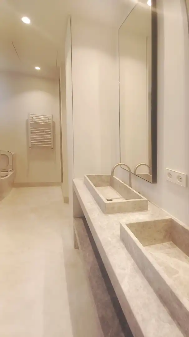 Badezimmer von Wohnung zur Miete in Madrid mit Klimaanlage, Heizung und Parkett