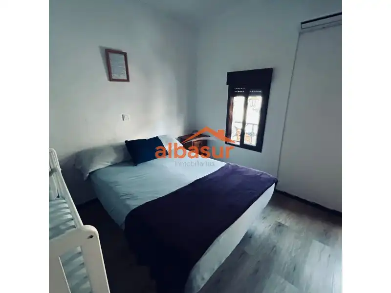 Dormitori de Casa o xalet en venda en Fernán-Núñez amb Aire condicionat, Terrassa i Moblat