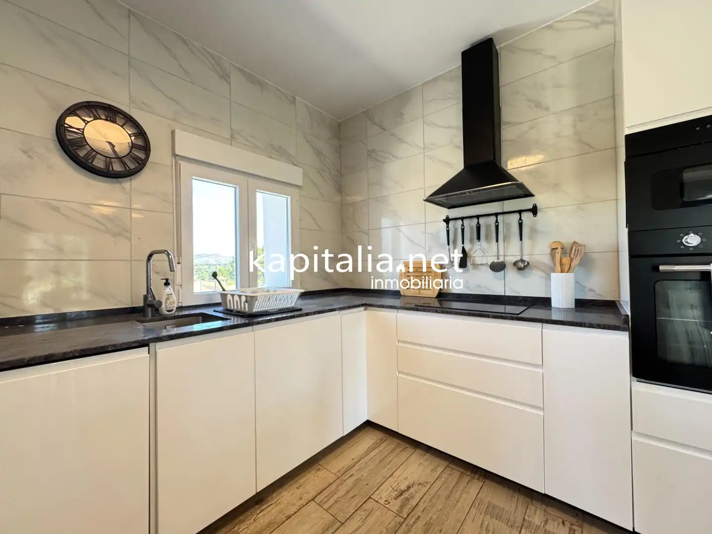 Cocina de Apartamento de alquiler en Ontinyent con Aire acondicionado, Calefacción y Piscina