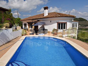 Detached house with balcony for sale in La Font d'en Carròs