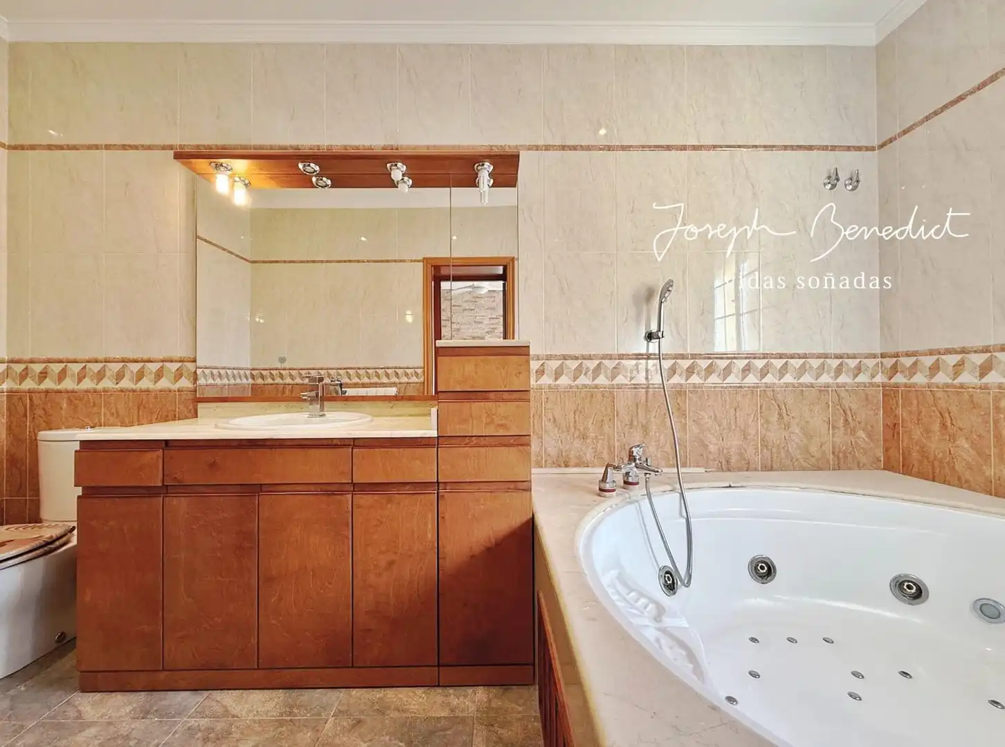 Bathroom of Houses for sale in Begues  with Air Conditioner, Heating and Private garden
