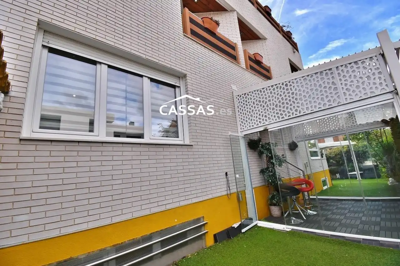 Casa adosada en venda a Calle baco, Fresnos I y II