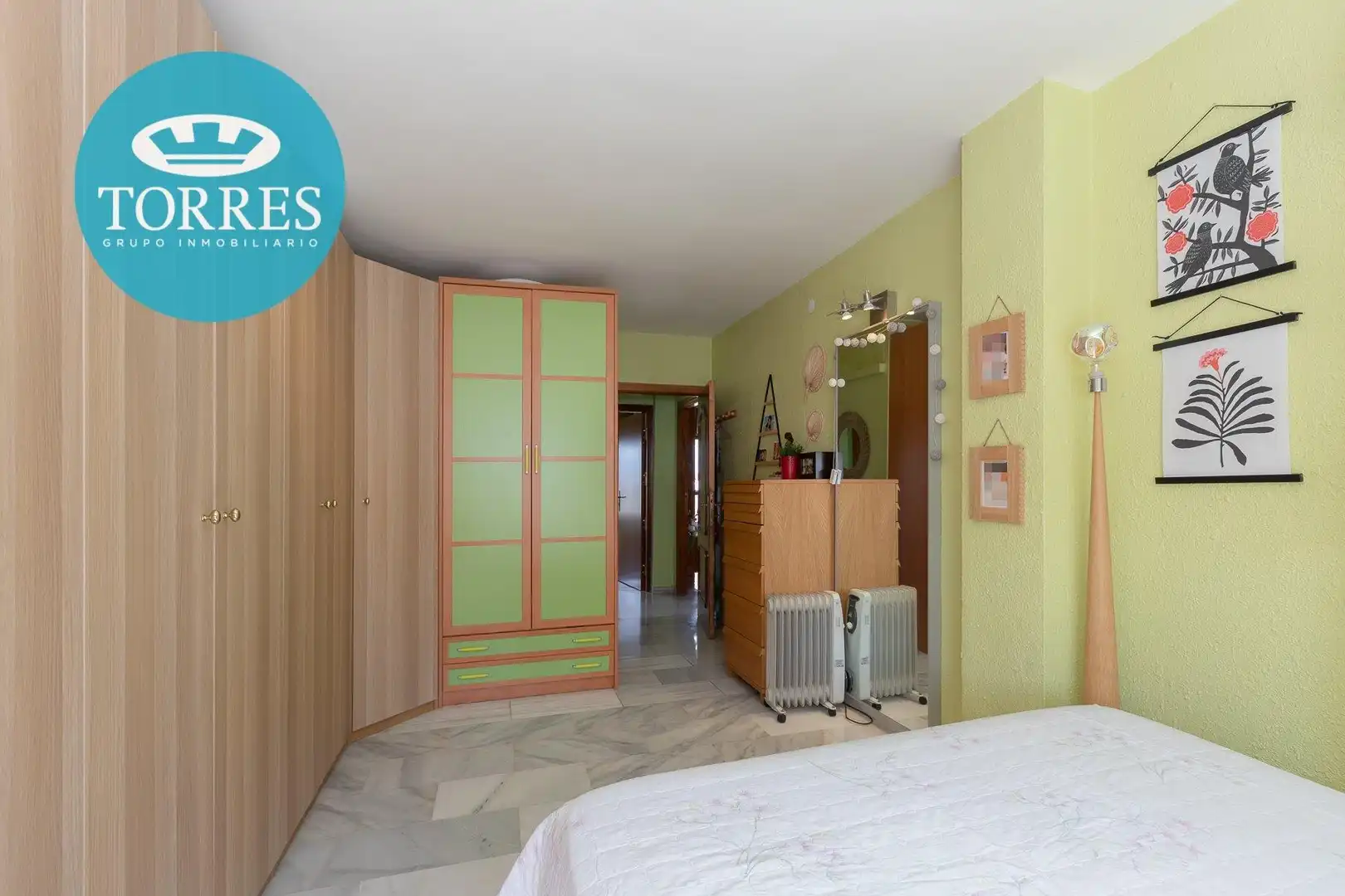 Habitación de Casa o chalet en venta en Málaga con Calefacción, Jardín privado y Terraza