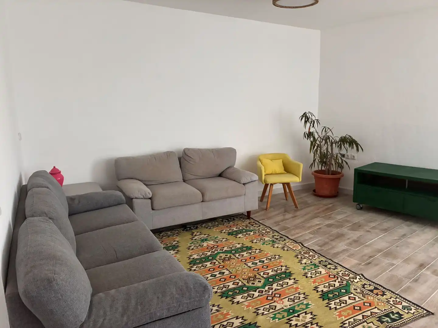 Wohnung zur Miete in Pasaje Escritor Jiménez Guzmá 5