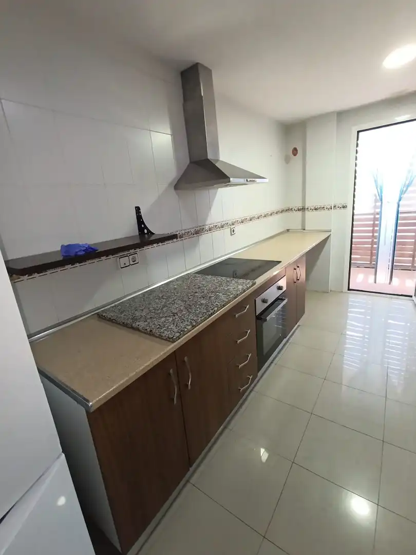 Cuina de Dúplex en venda en Linares amb Aire condicionat, Calefacció i Terrassa