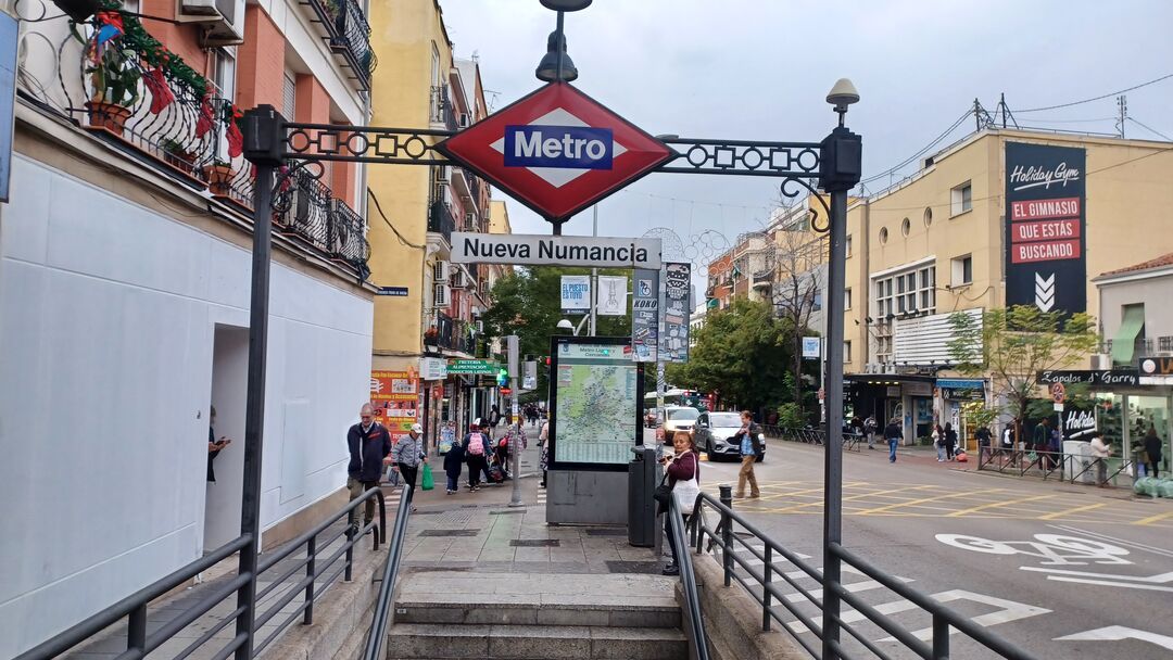 Vista exterior de Pis de lloguer en  Madrid Capital amb Calefacció