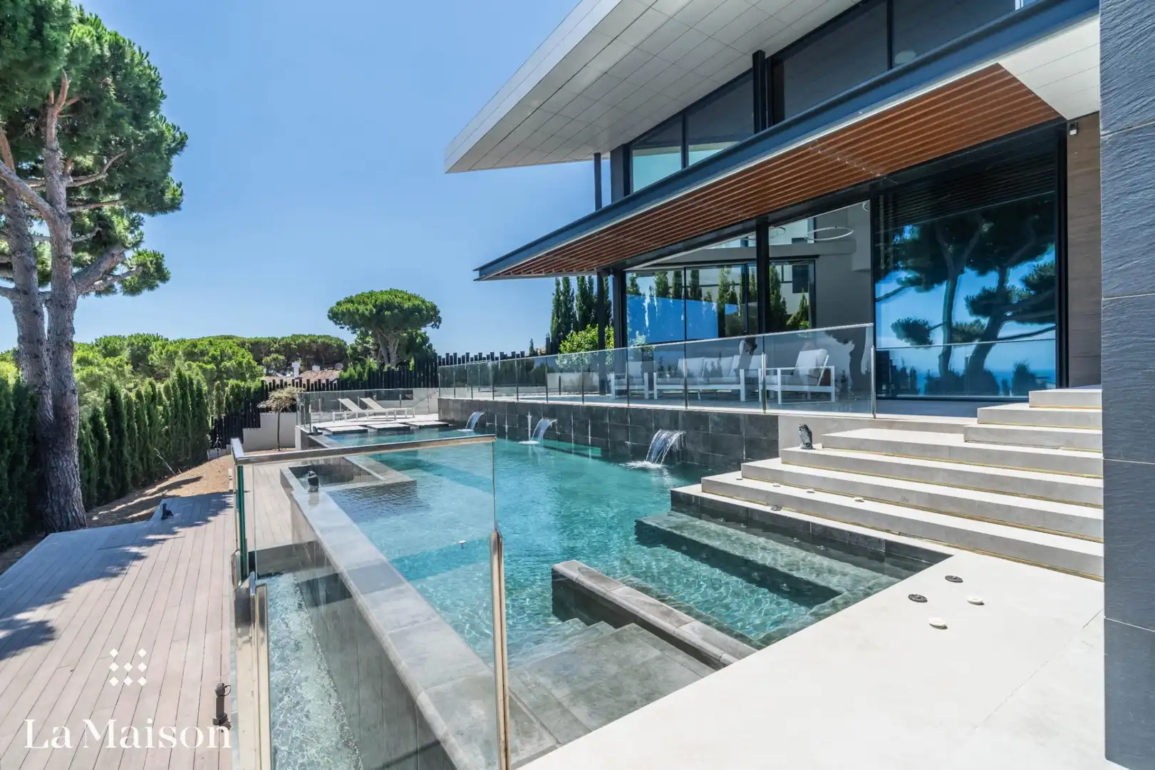 Piscina de Casa o chalet en venta en Caldes d'Estrac con Aire acondicionado, Calefacción y Jardín privado
