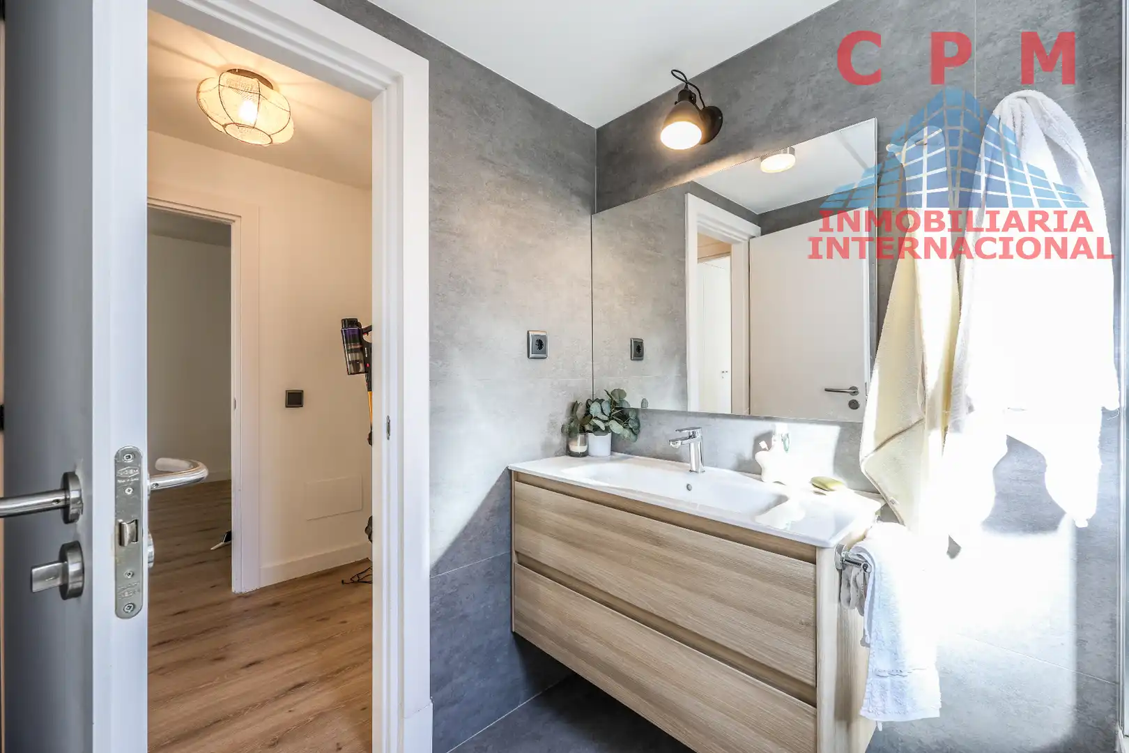 Baño de Piso de alquiler en Madrid con Aire acondicionado, Calefacción y Parquet