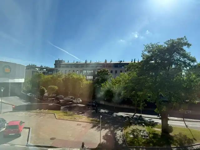 Vista exterior de Pis en venda en Burgos amb Calefacció i Moblat