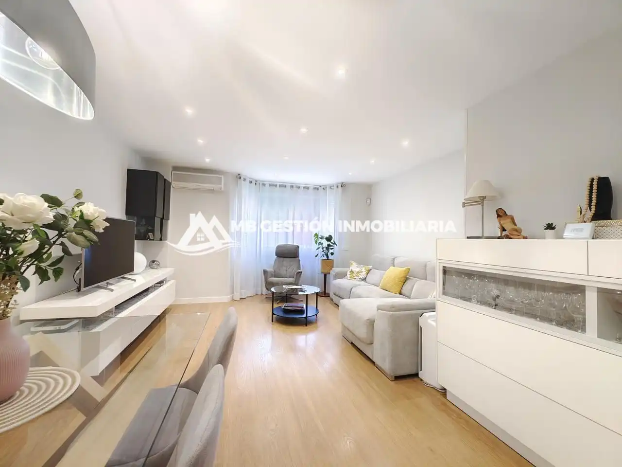 Sala de estar de Piso en venta en Fuenlabrada con Aire acondicionado, Calefacción y Jardín privado