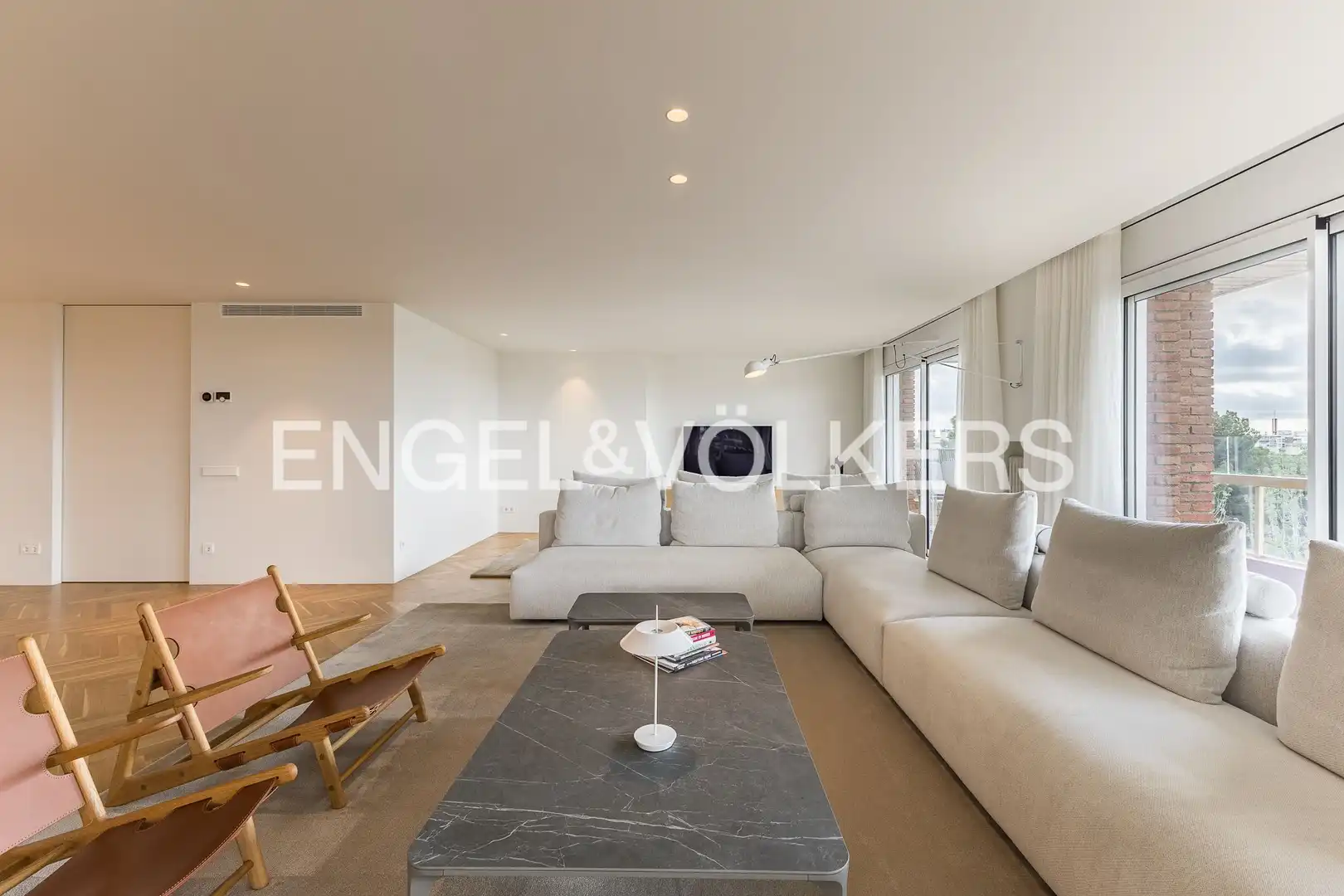 Sala de estar de Piso en venta en Barcelona con Aire acondicionado, Calefacción y Jardín privado