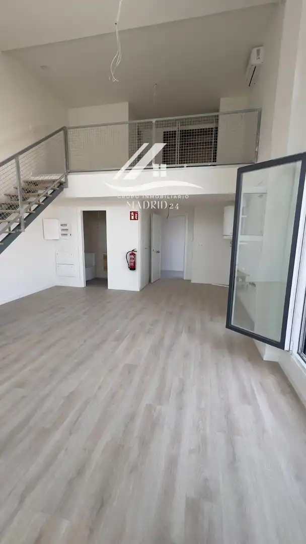Piso en venta en Madrid con Aire acondicionado, Piscina y Piscina comunitaria